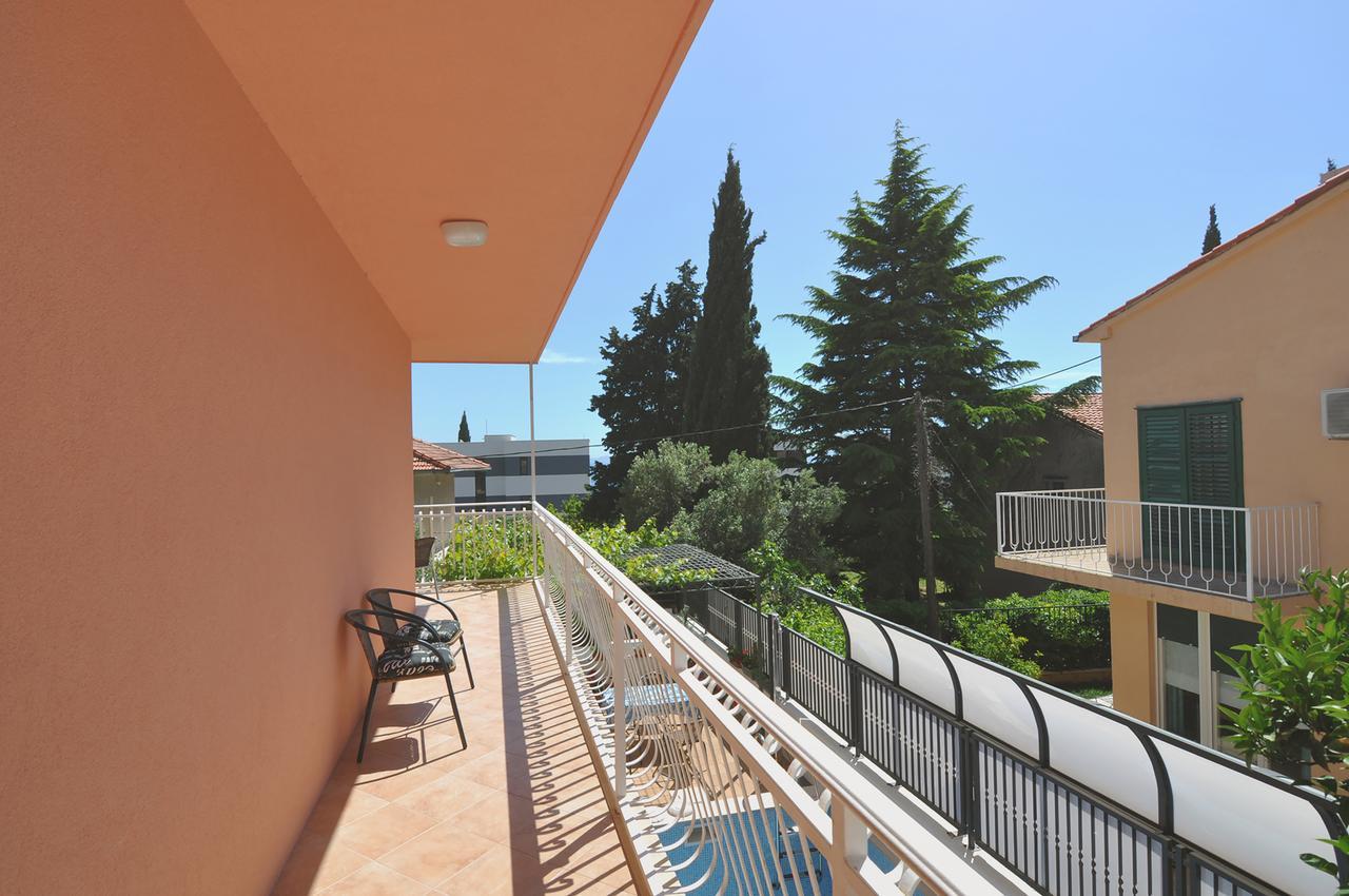 Poolside Paradise - A Hidden Gem In Split Buitenkant foto
